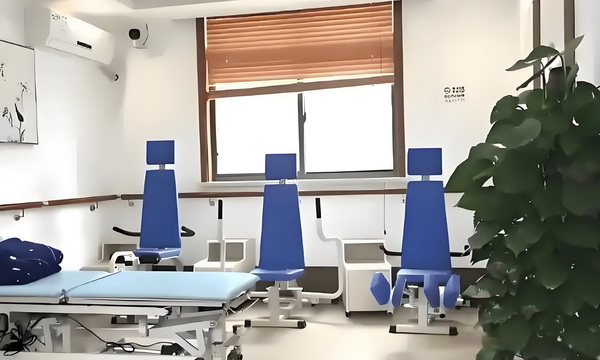 深圳市人才引进业务申报_电影《戏台》预测票房超3亿 在南站线小行车铁1京地0号